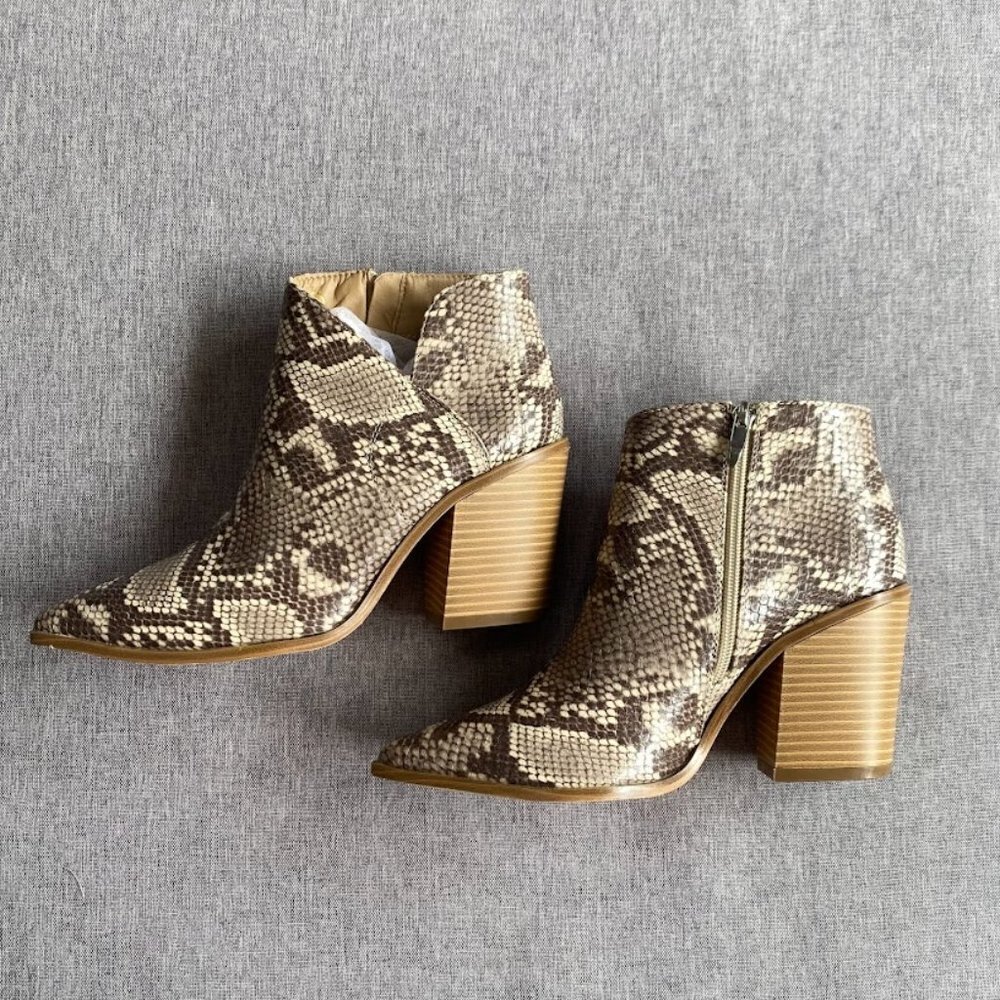 Slip on Cutout Pointed Toe Snakeskin Chunky Stacked Mid Heel Booties